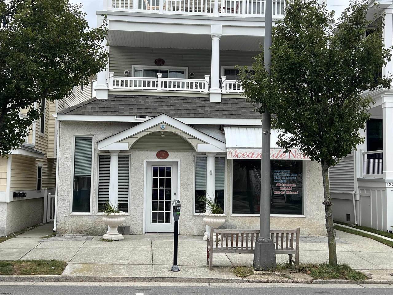 1224 Asbury - Photo 1