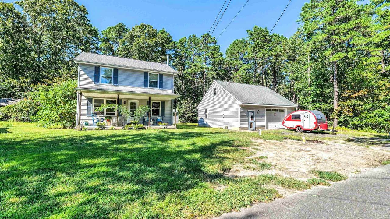 13 Henderson Avenue - Photo 1