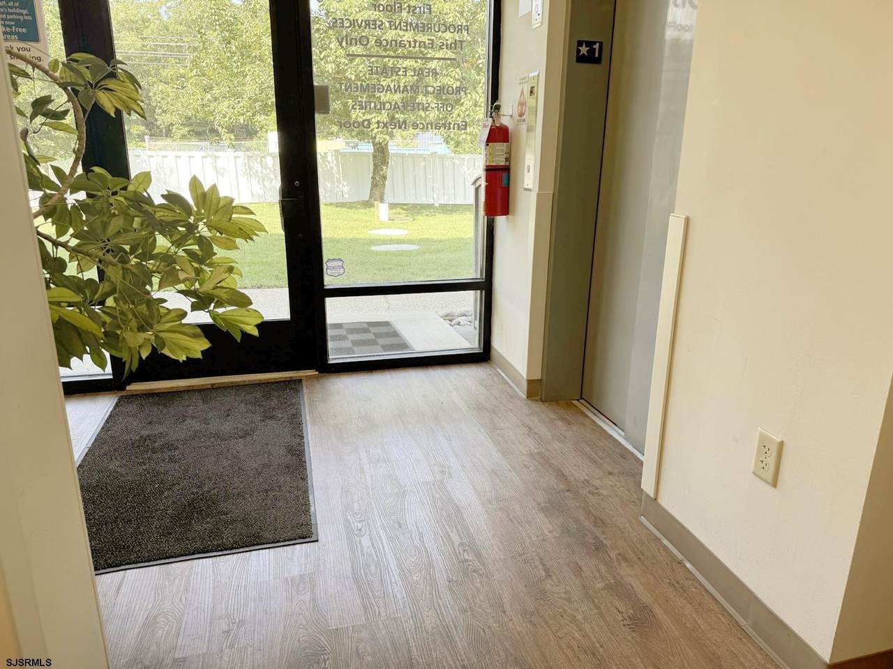 1402 Doughty Rd - Photo 1