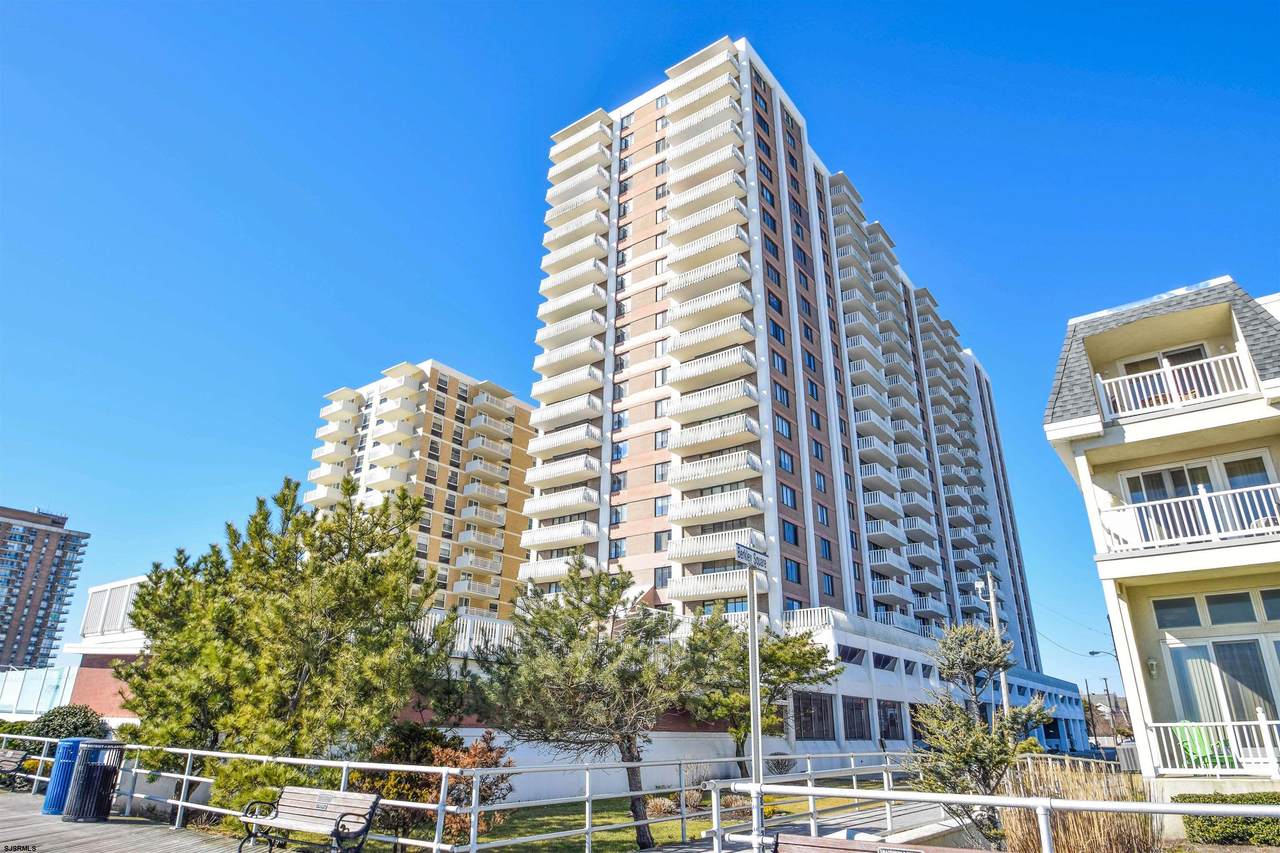 100 Berkley Square - Photo 1