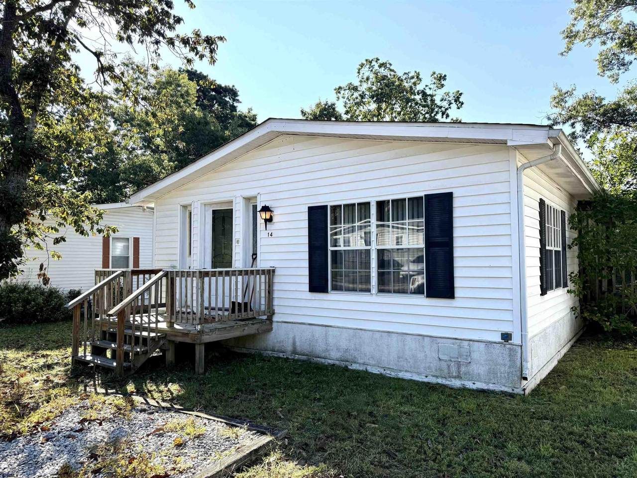 14 Hickory - Photo 1