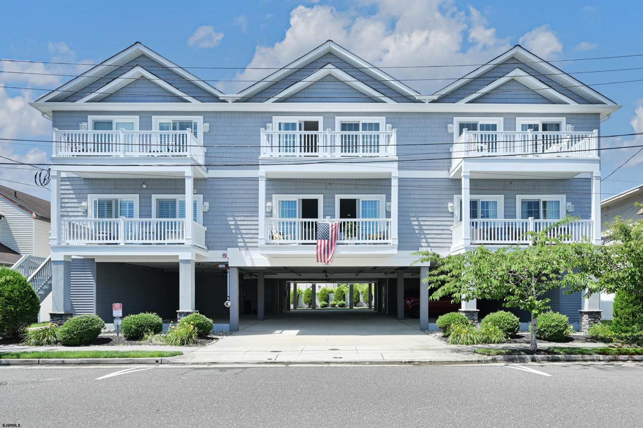 210 Madison - Photo 1