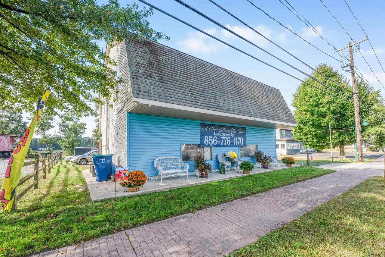 1306 Harding - Photo 1