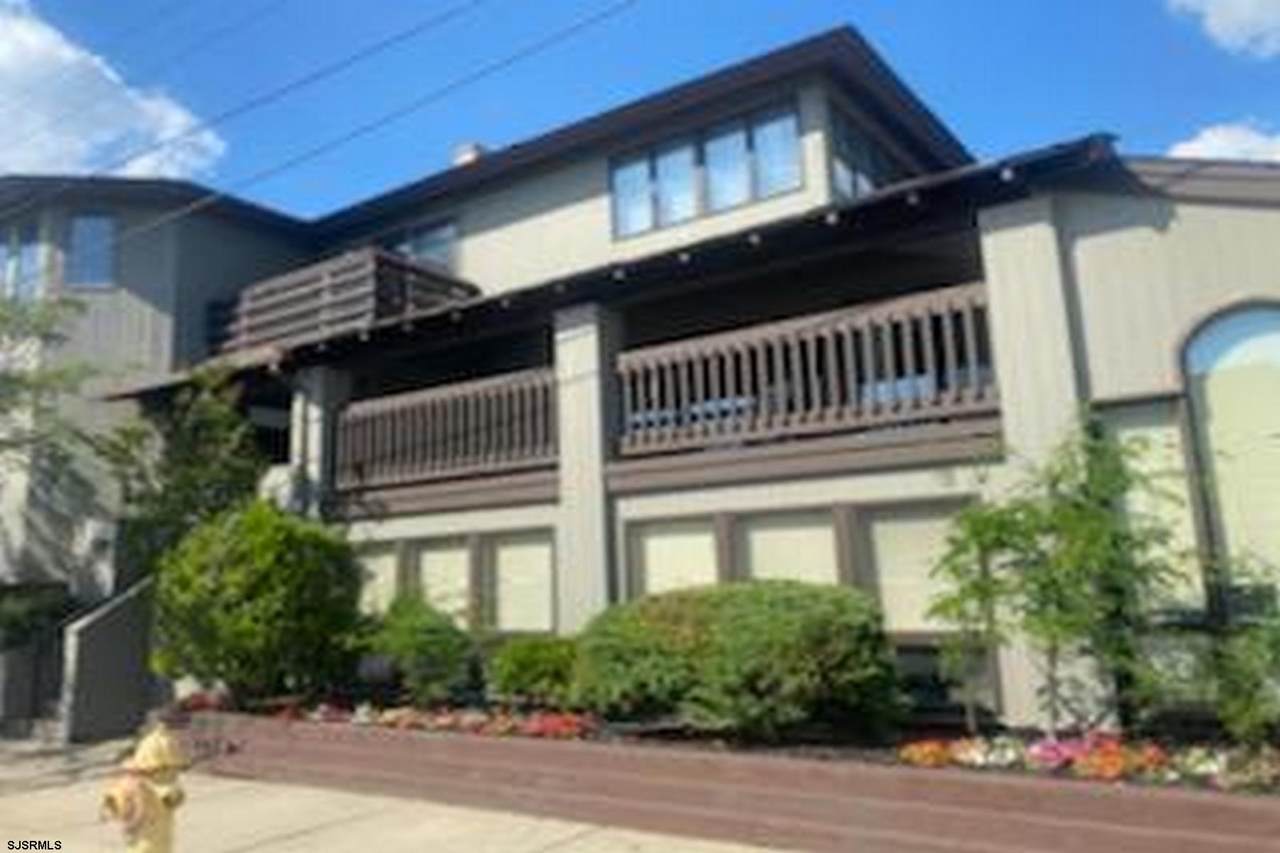 19A Gladstone - Photo 1