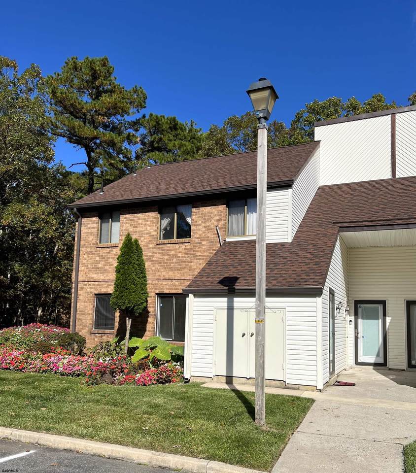 1 Country Magnolia - Photo 1