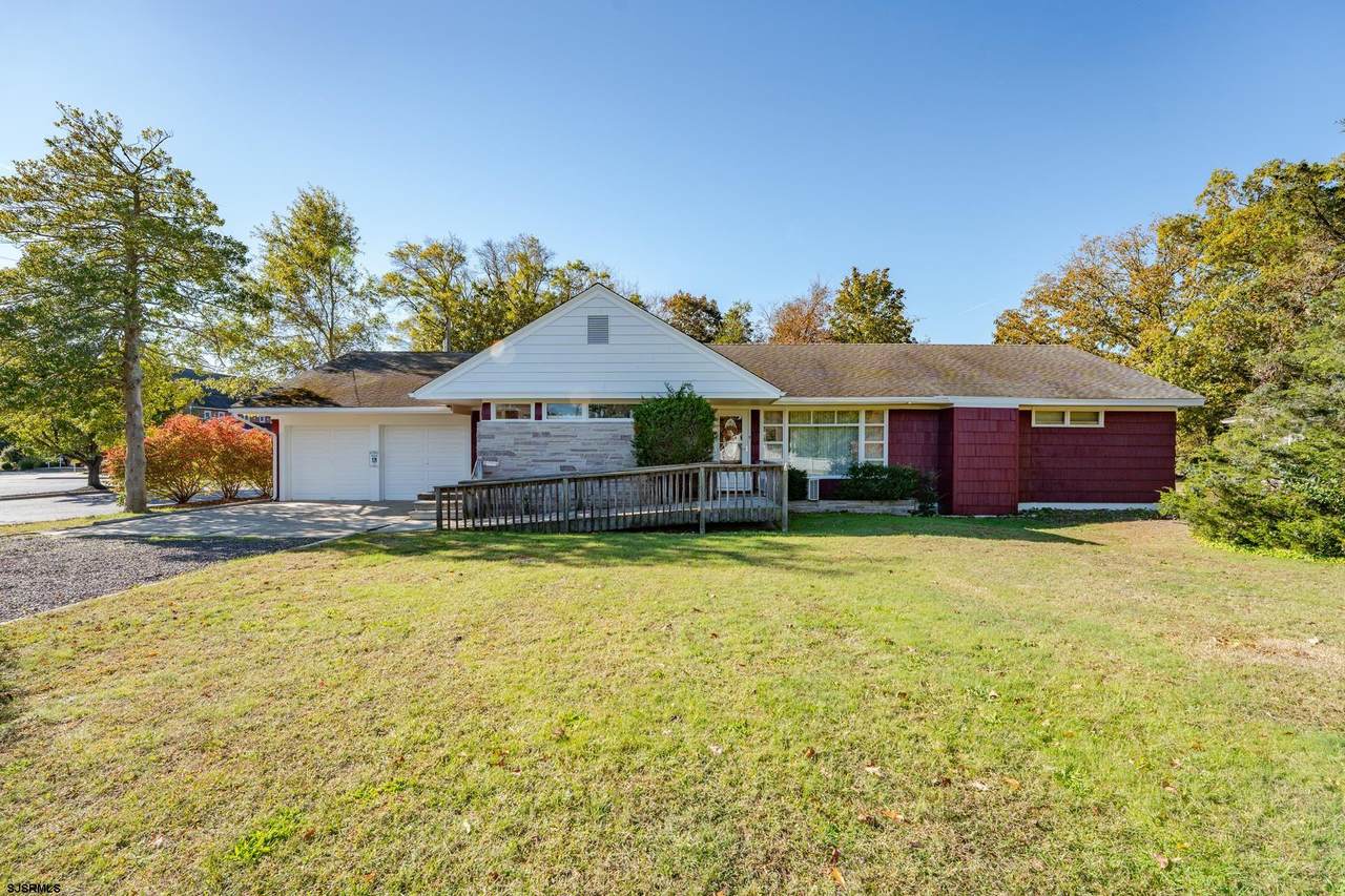 33 Mechanic - Photo 1