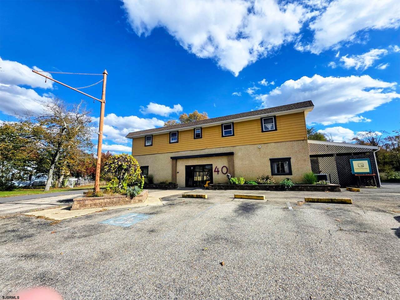 40 Boston Ave - Photo 1