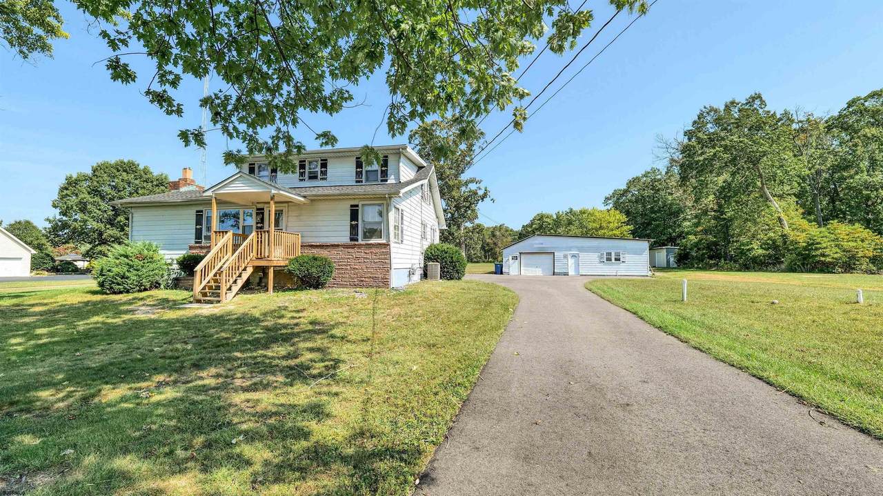 328 Llewellyn Ave - Photo 1