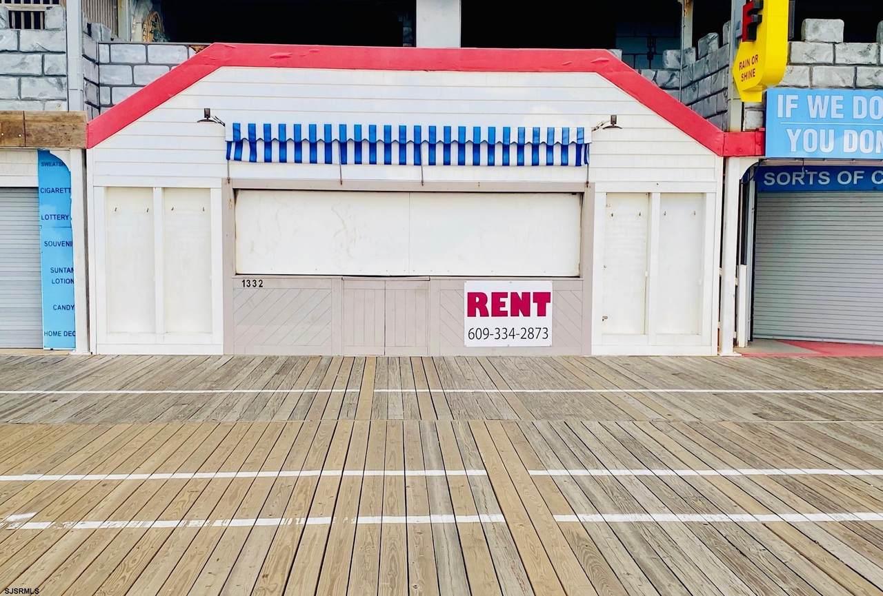 1332 Boardwalk - Photo 1
