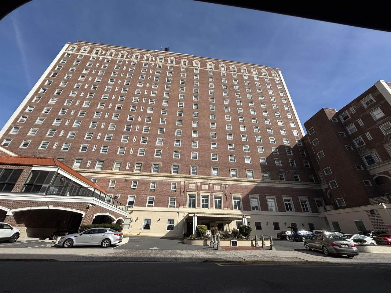 2721 Boardwalk - Photo 1