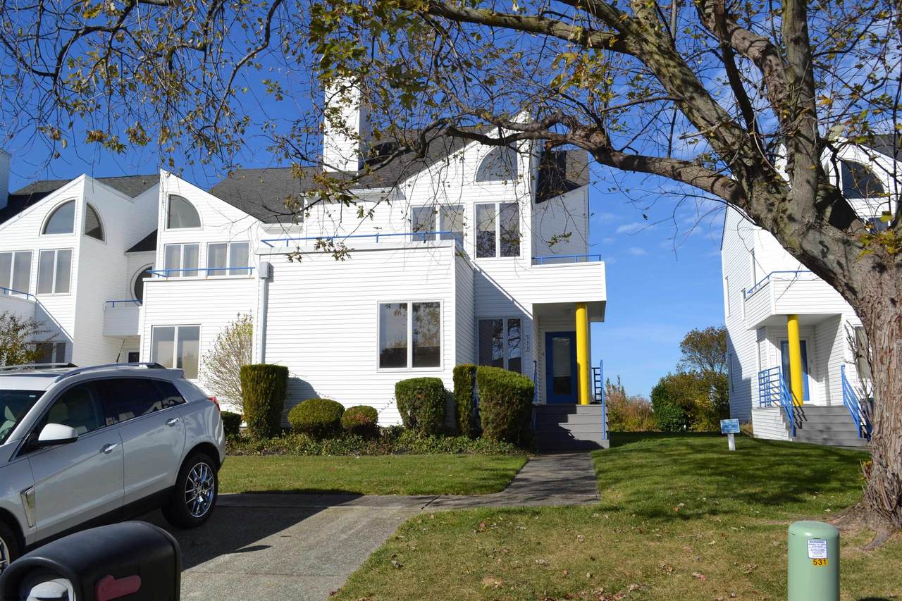 533 Lagoon - Photo 1