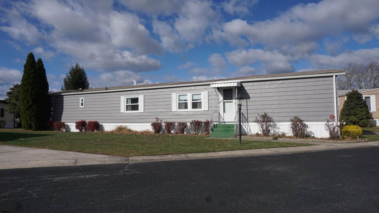 572 Miles Standish Dr - Photo 1