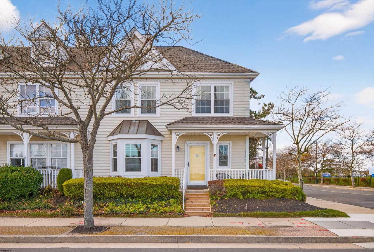 20 Lighthouse - Photo 1