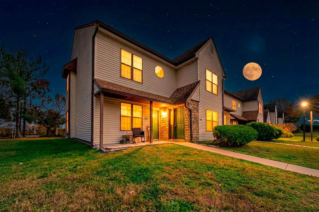 2723 Mimosa - Photo 1