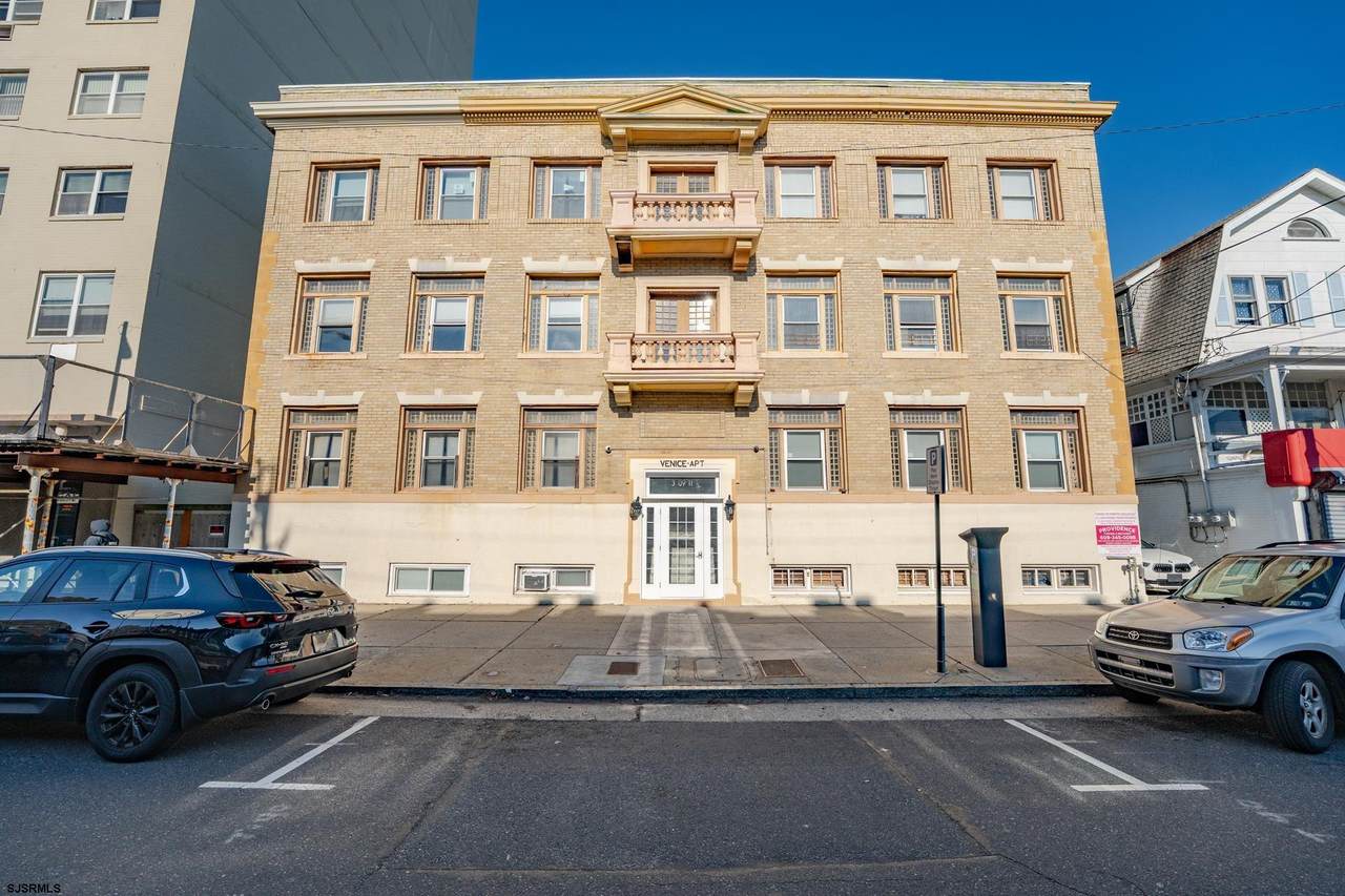 3809 Ventnor - Photo 1