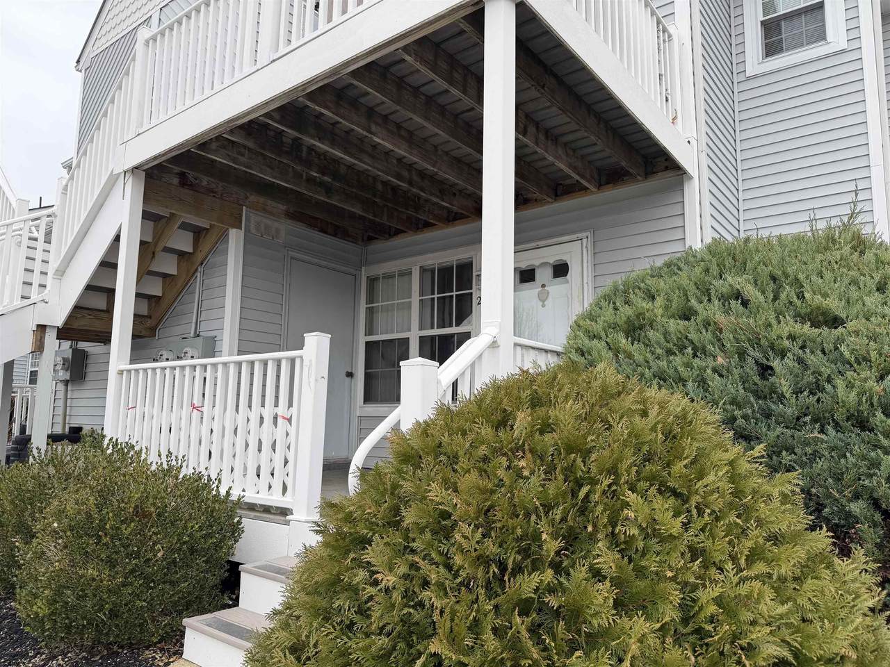 211 London Ct - Photo 1