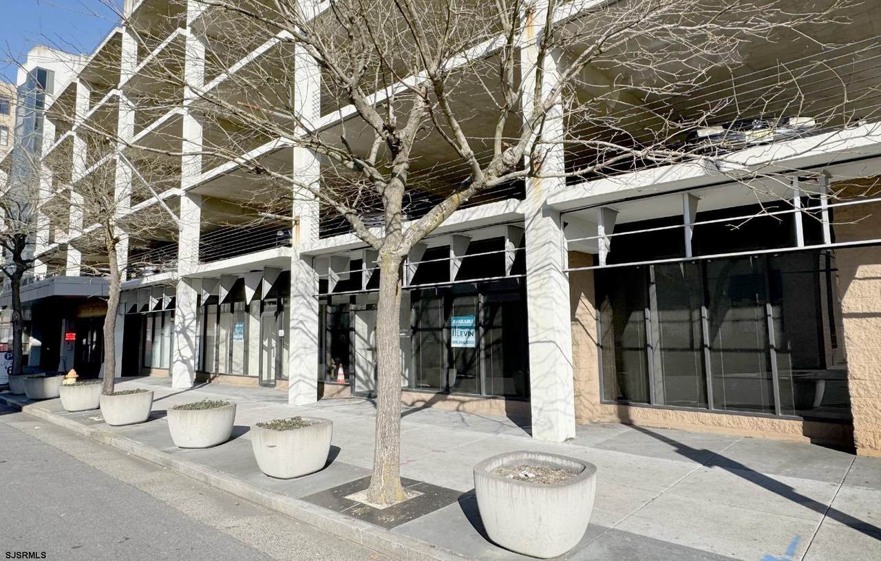 17 New York Ave - Photo 1