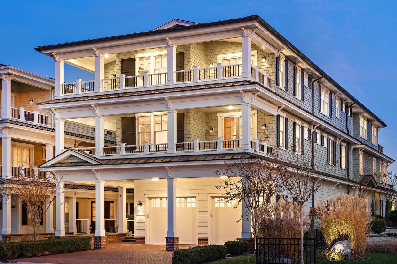 3035 Central - Photo 1