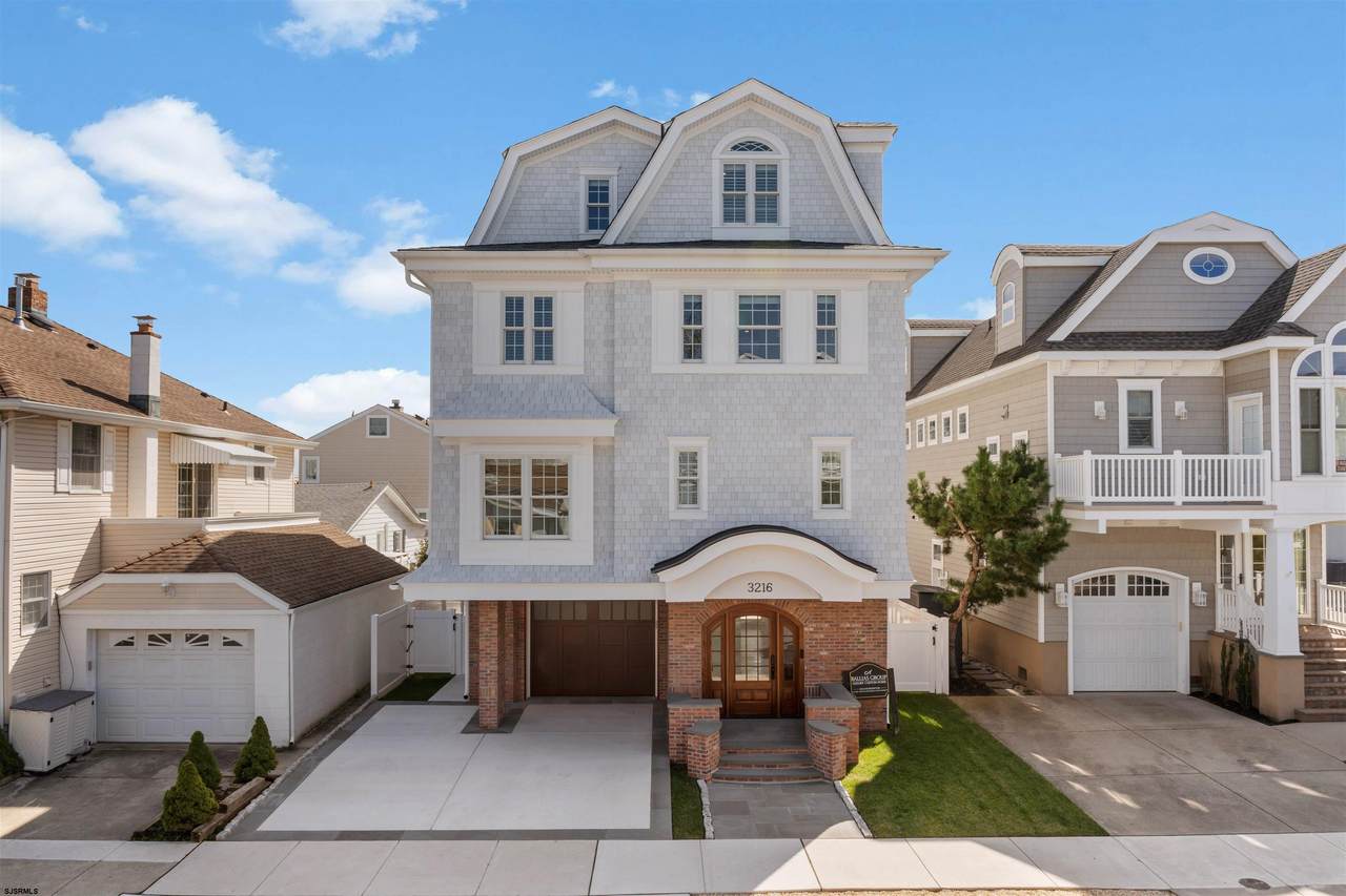 3216 Pacific Ave - Photo 1