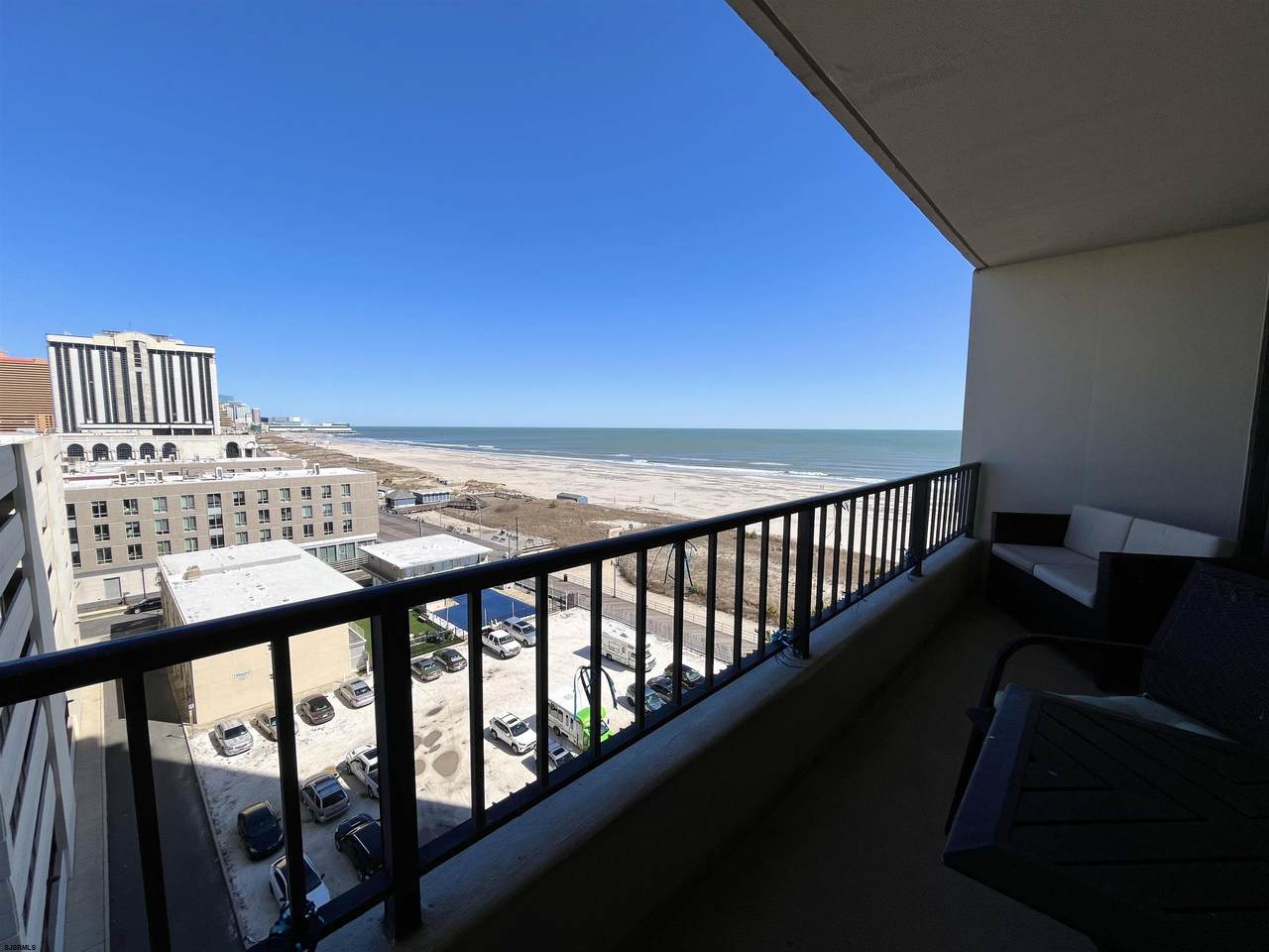 3851 Boardwalk - Photo 1