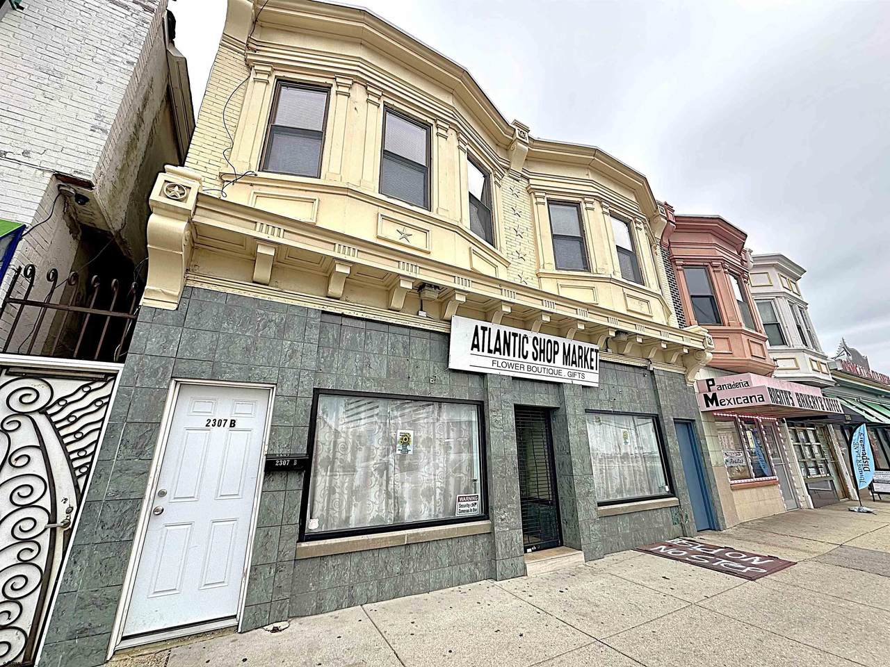 2307 Atlantic - Photo 1