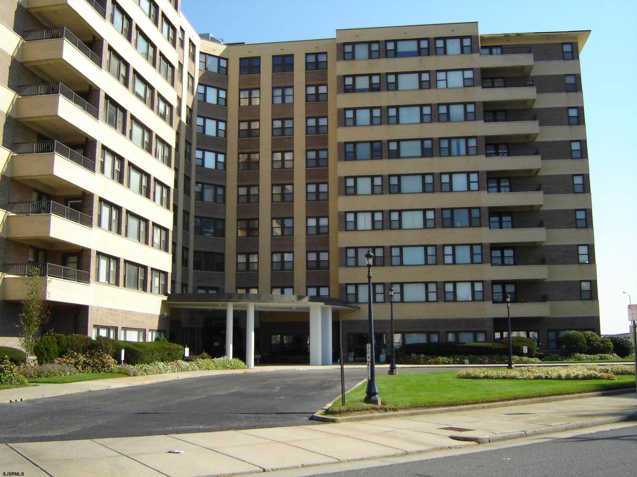 101 Raleigh - Photo 1