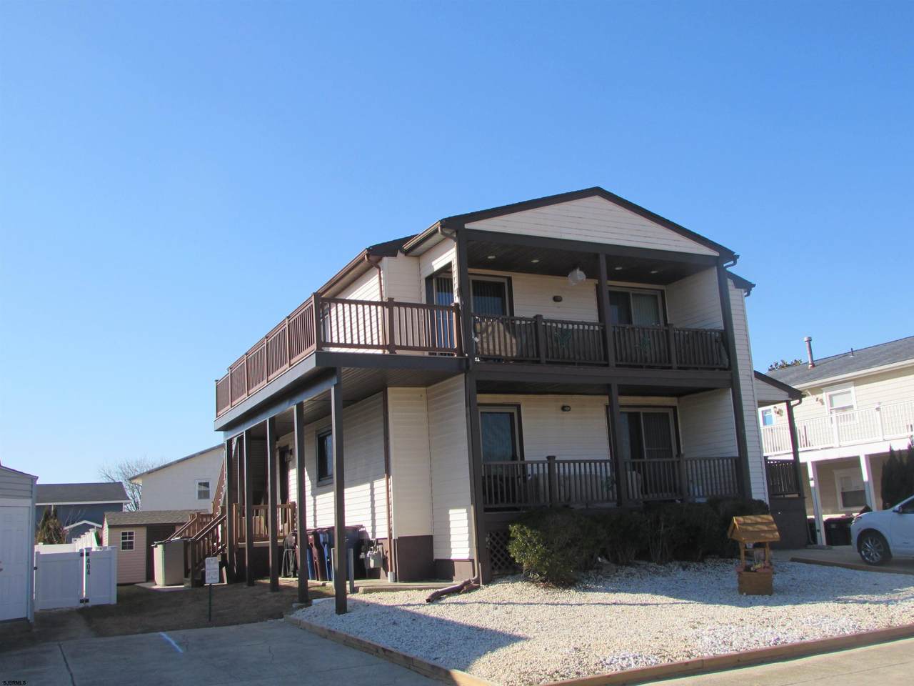 410 Wissahickon - Photo 1