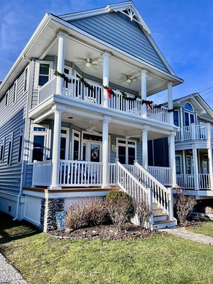 5328 Asbury - Photo 1