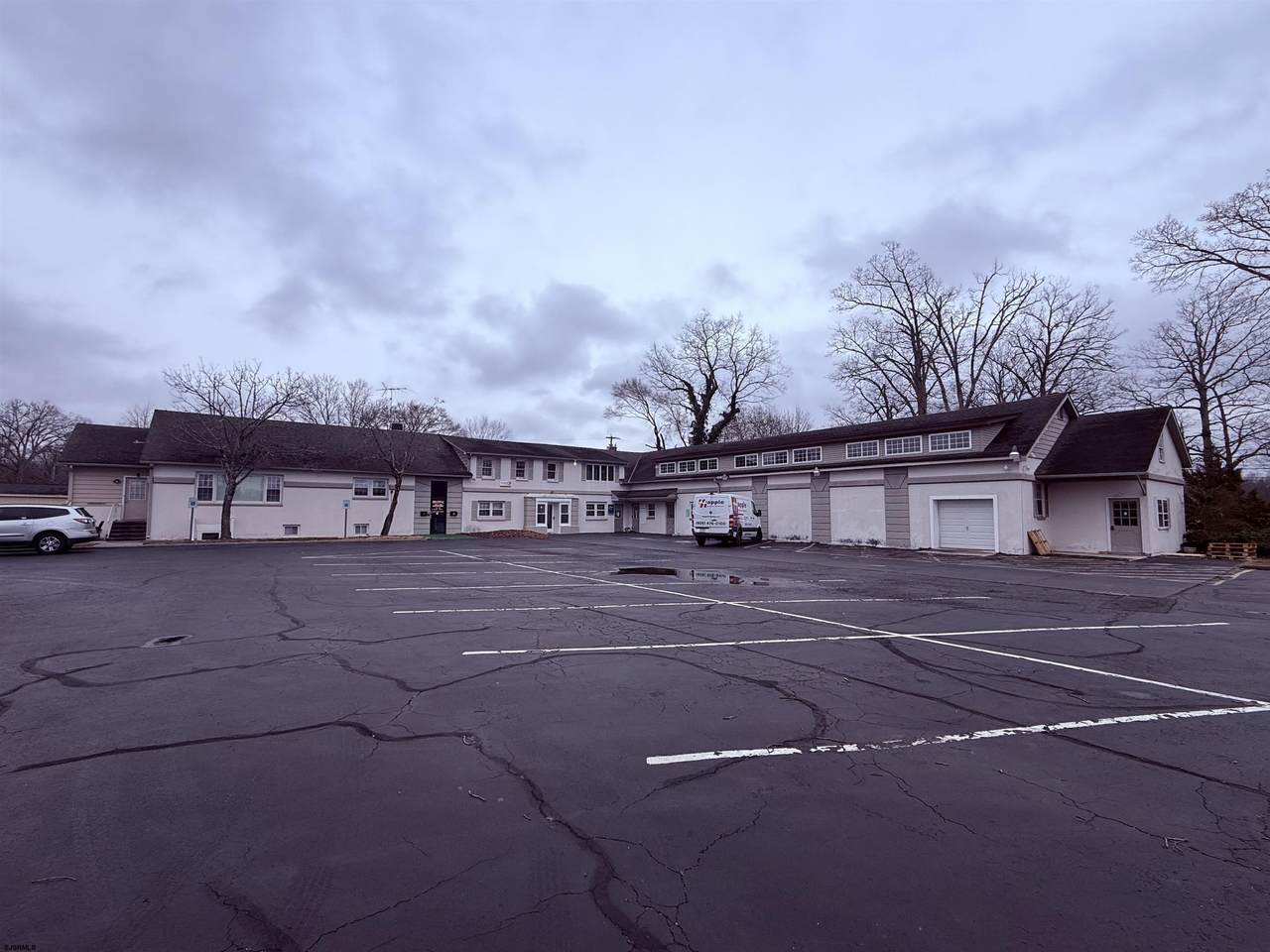 1315 Harding - Photo 1