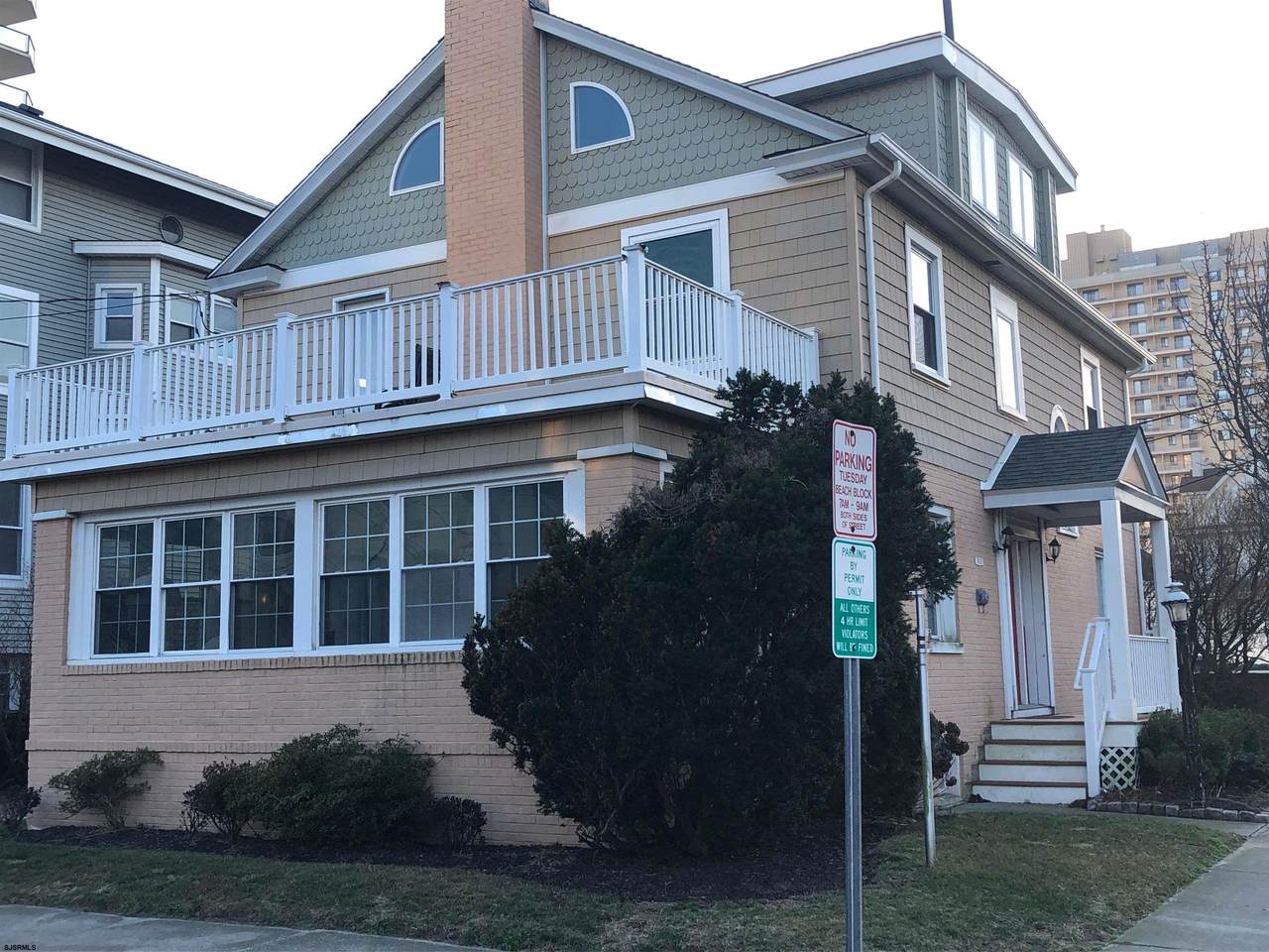 4800 Atlantic - Photo 1