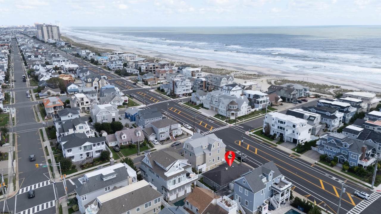 https://bt-photos.global.ssl.fastly.net/sjersey/1280_boomver_1_604462-2.jpg