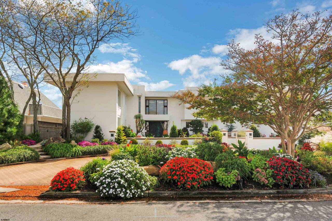 8104 Bayshore - Photo 1