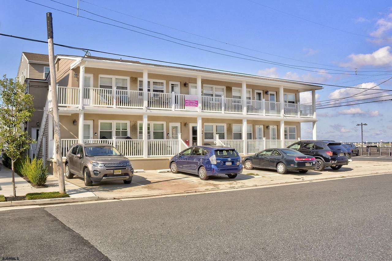 9500 Amherst - Photo 1