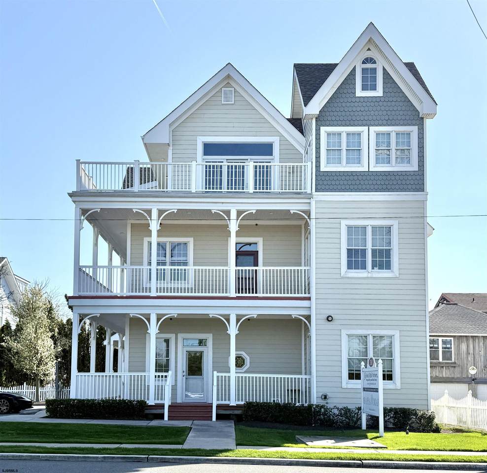 110 Maryland Ave - Photo 1