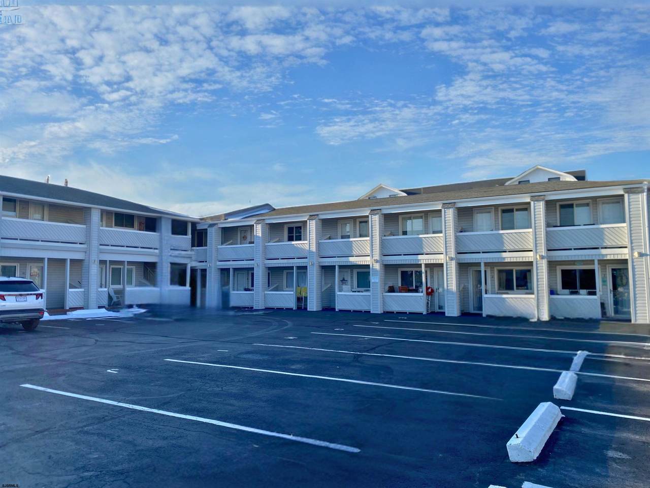 9201 Atlantic - Photo 1