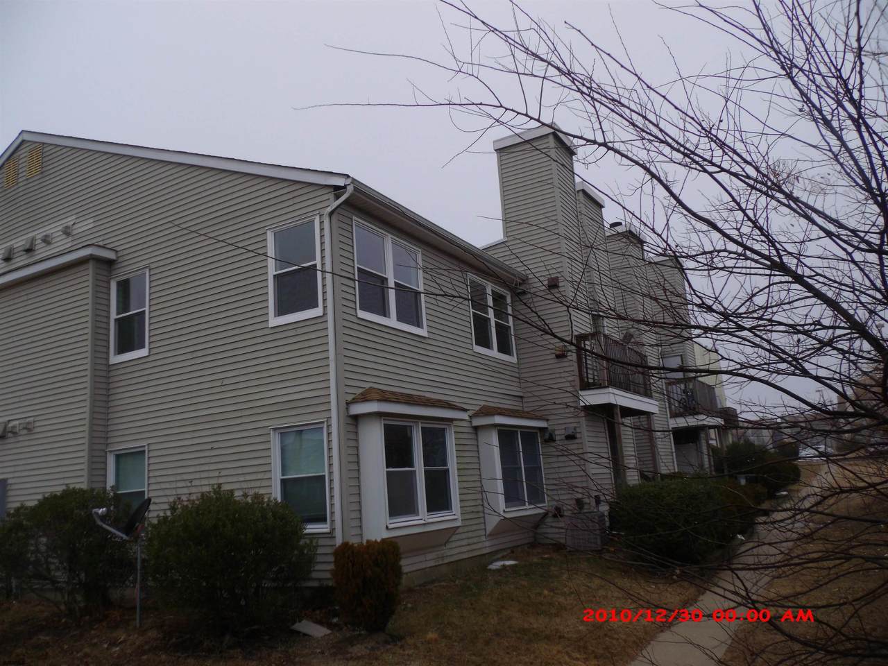 700 Franklin Blvd - Photo 1