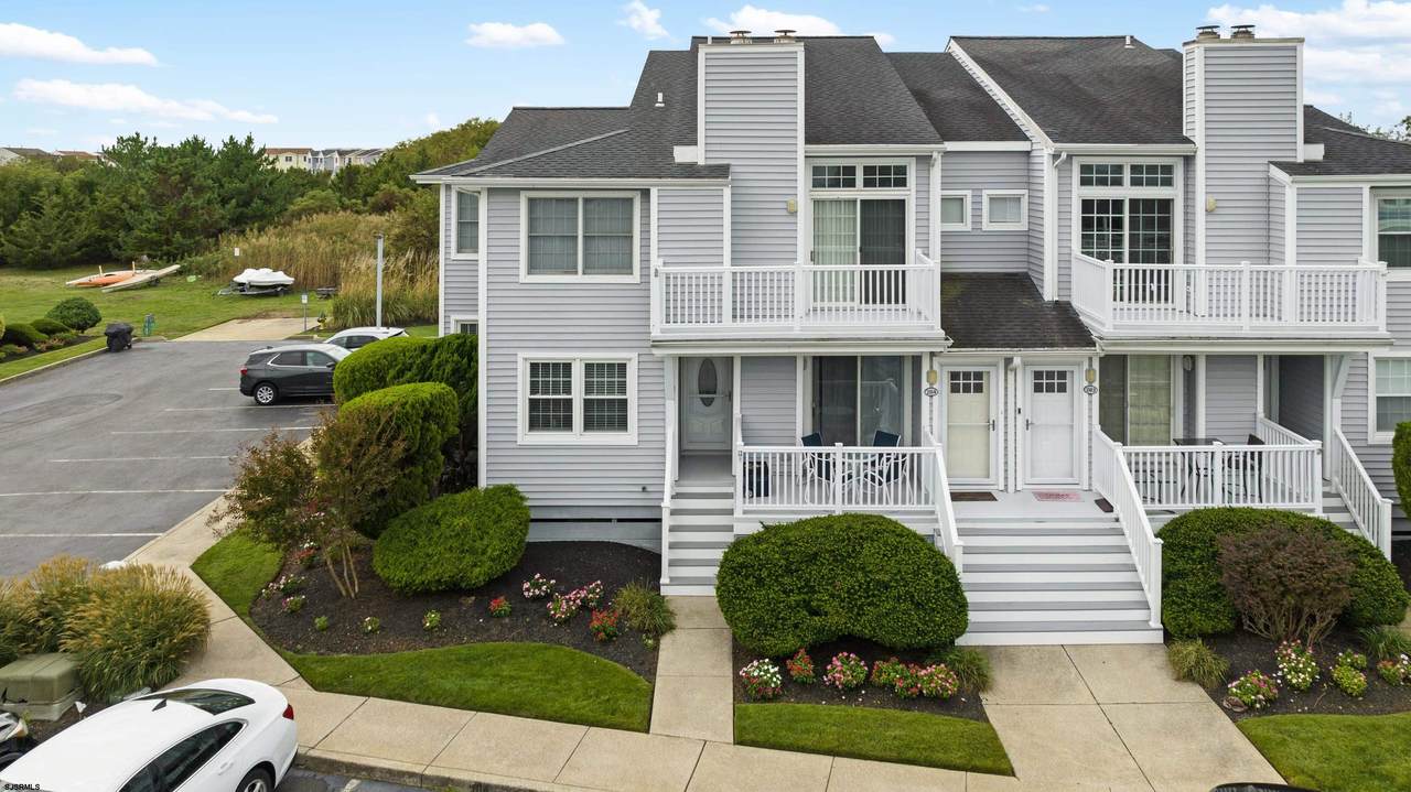 400 Marina - Photo 1