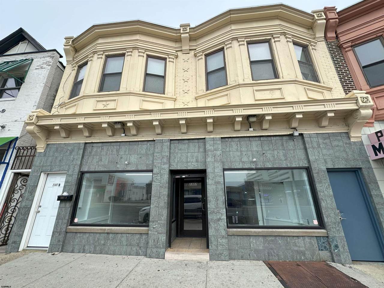 2307 Atlantic - Photo 1