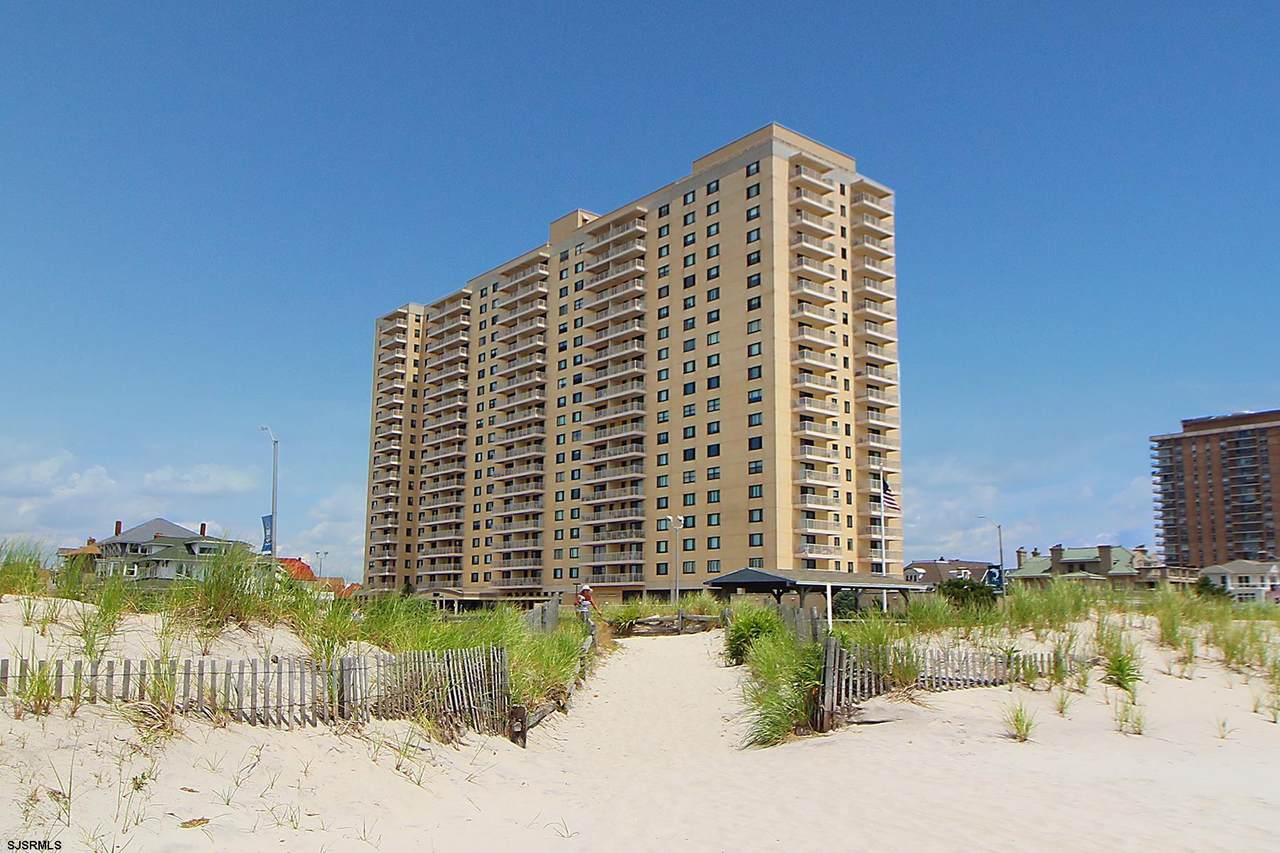 5000 Boardwalk - Photo 1