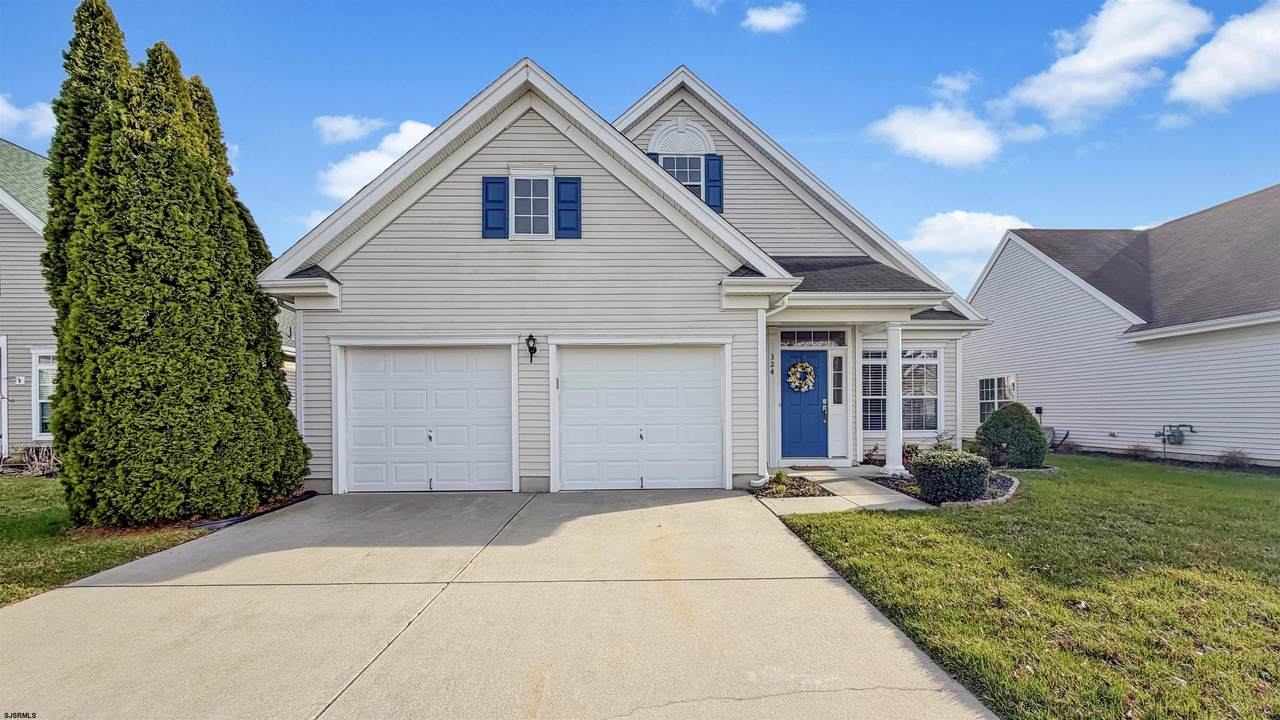 324 Reynolds - Photo 1
