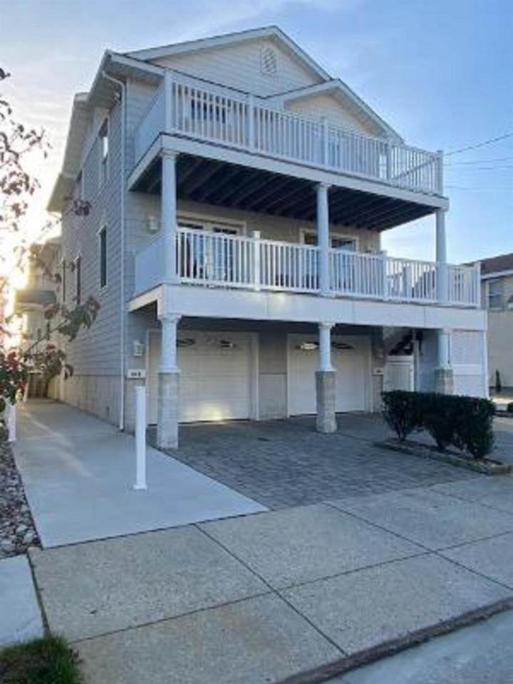 18 Adams Avenue - Photo 1