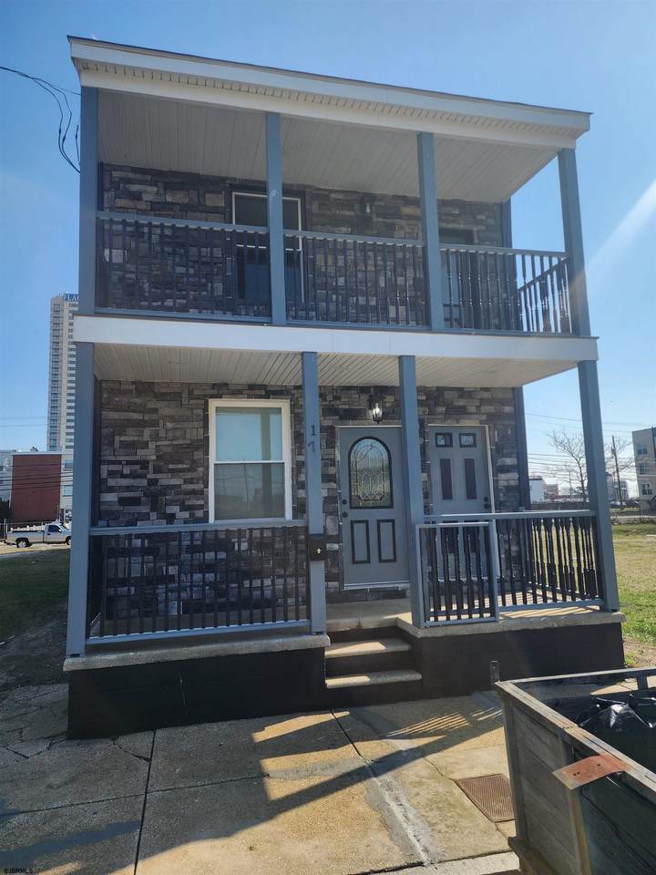 17 Irving Ave - Photo 1