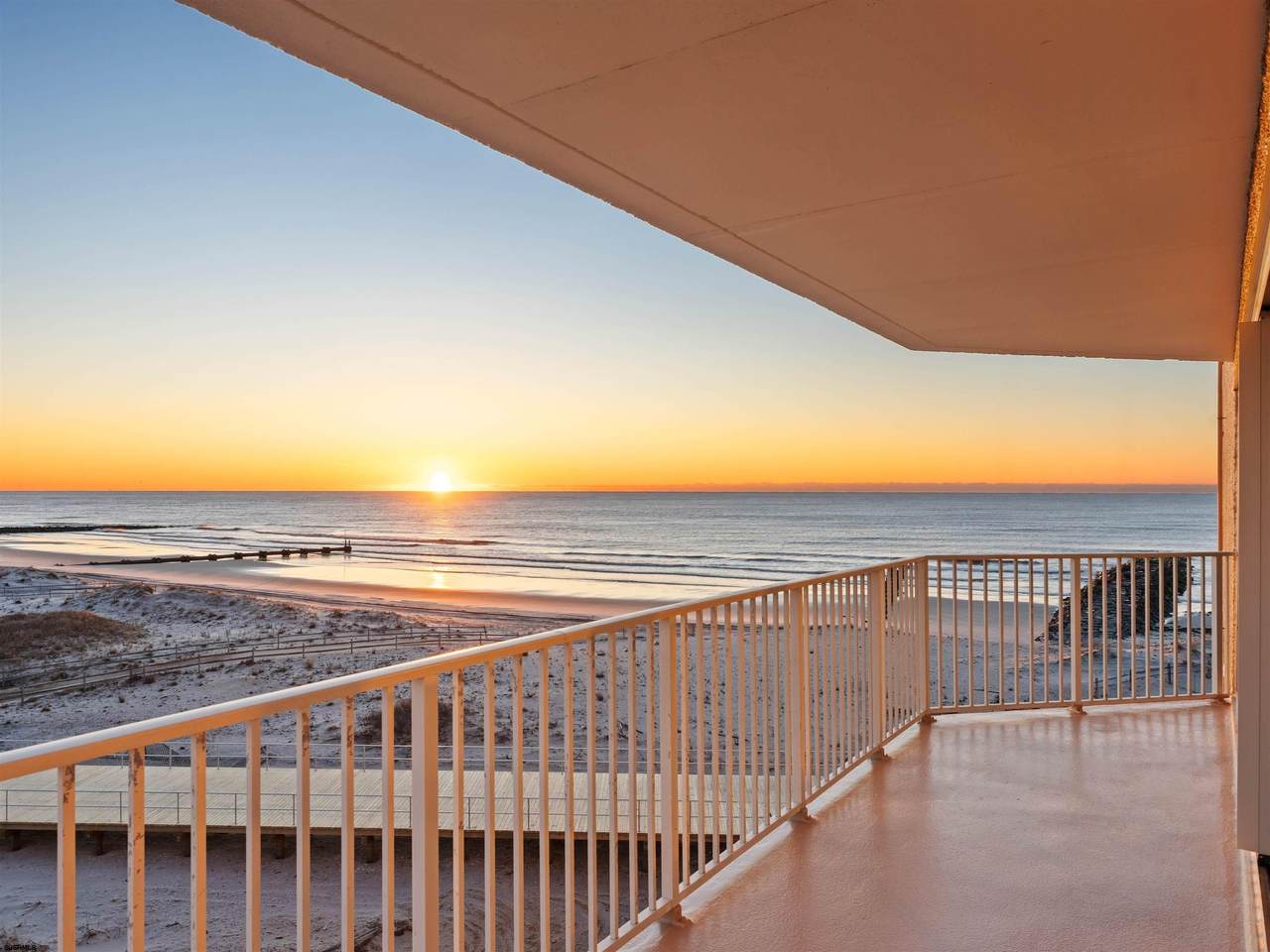 322 Boardwalk #514 - Photo 1