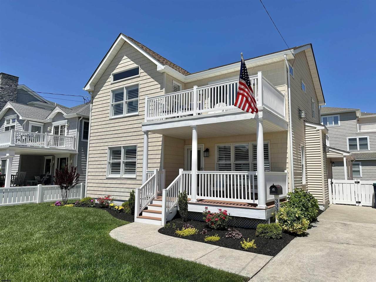 337 12th - Photo 1