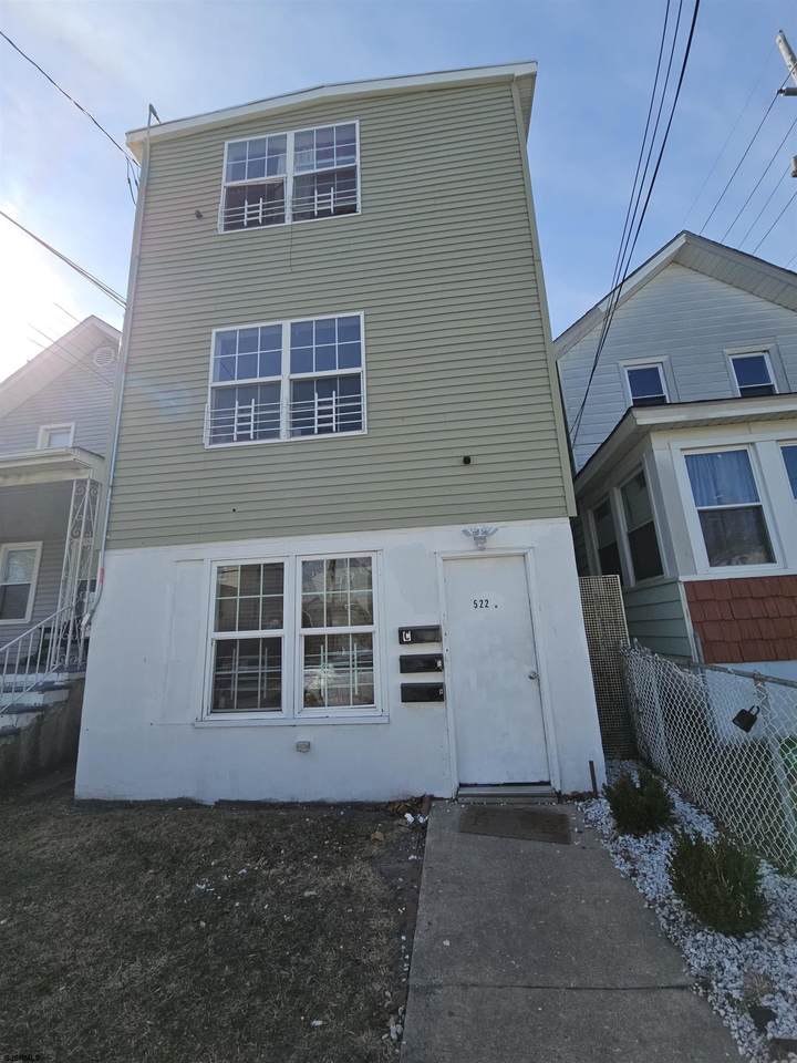 522 Indiana - Photo 1