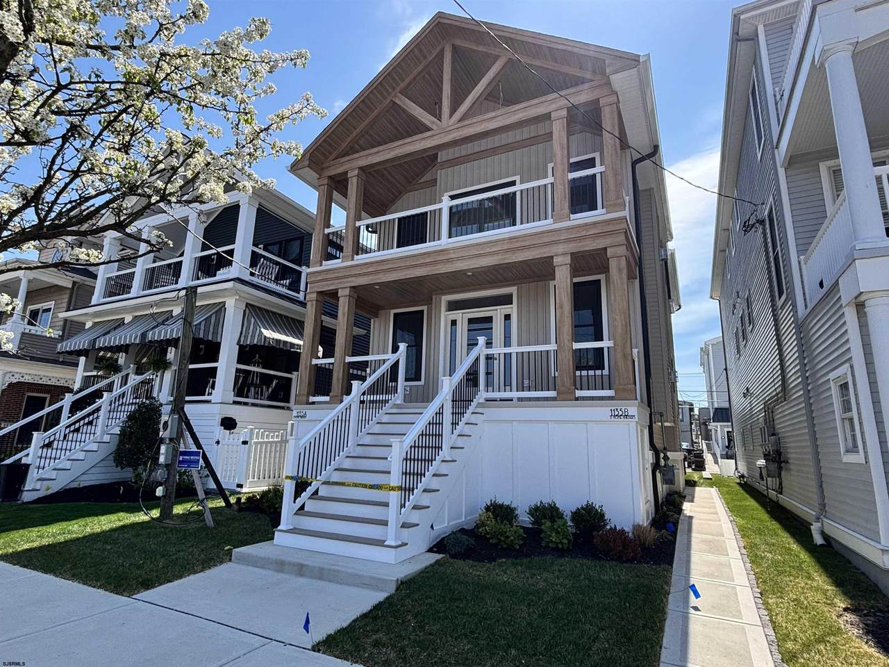 1135 West - Photo 1
