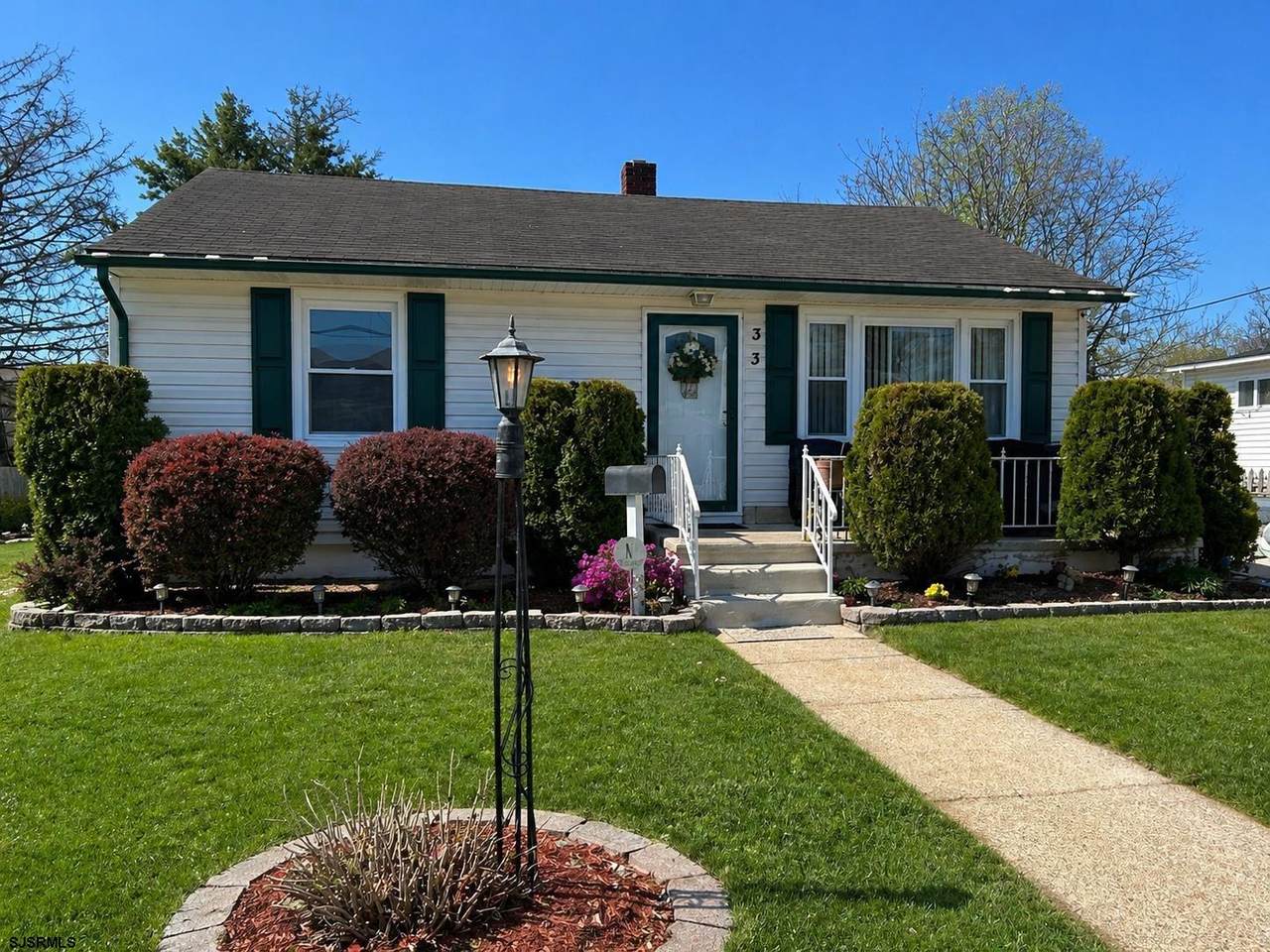 33 Chatham - Photo 1