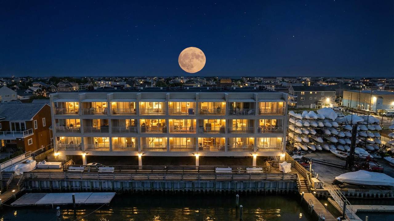 3007 Bayshore - Photo 1