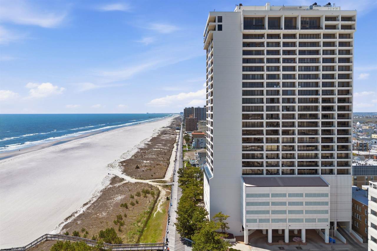 3851 Boardwalk - Photo 1