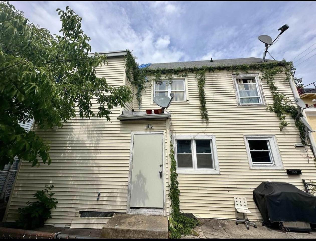 2521 Centennial - Photo 1